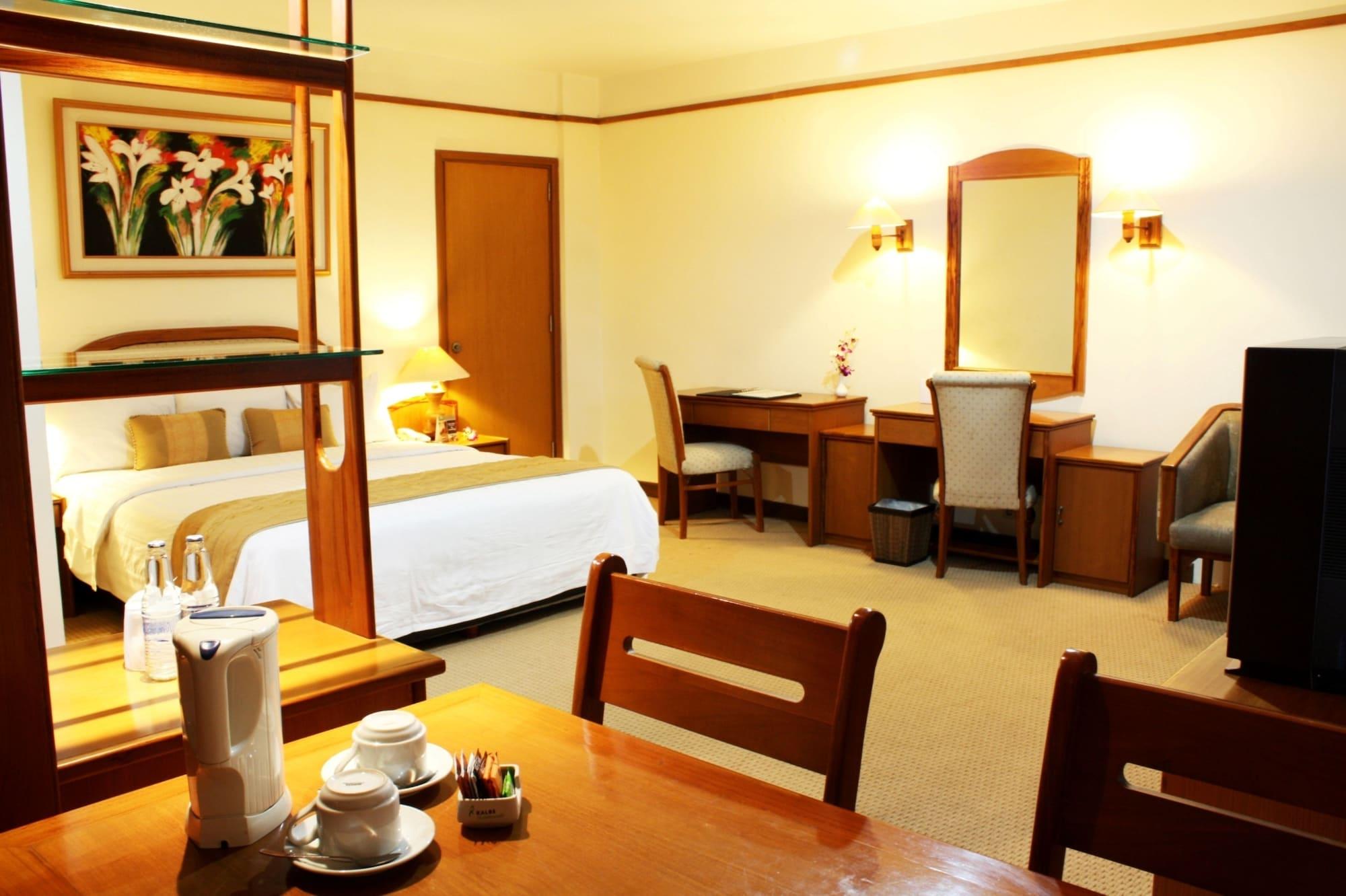 Grand Pasundan Convention Hotel Bandung Dış mekan fotoğraf