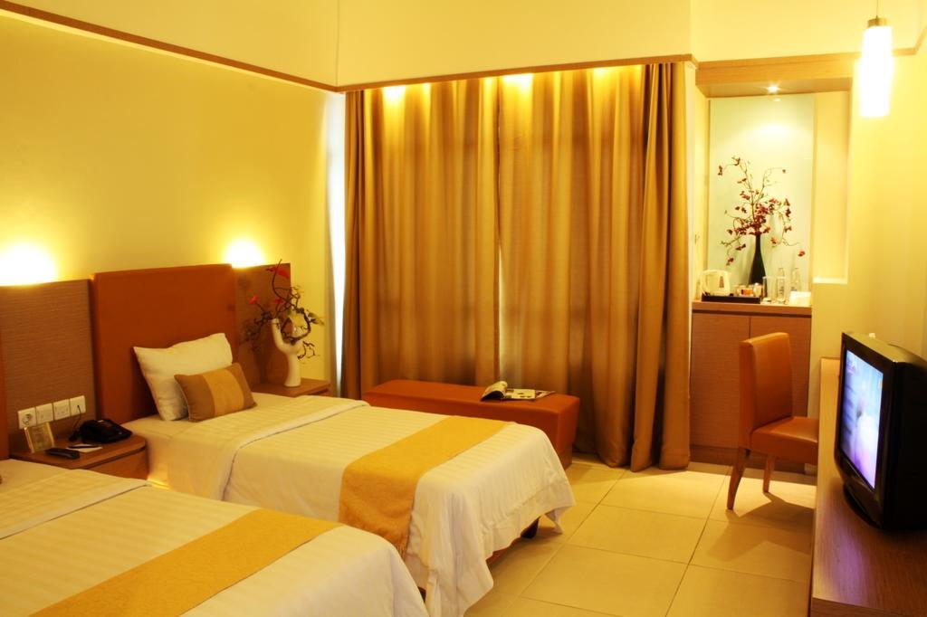 Grand Pasundan Convention Hotel Bandung Dış mekan fotoğraf