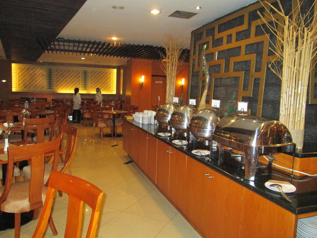 Grand Pasundan Convention Hotel Bandung Dış mekan fotoğraf