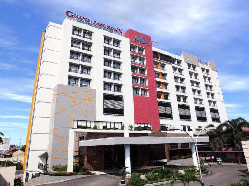 Grand Pasundan Convention Hotel Bandung Dış mekan fotoğraf